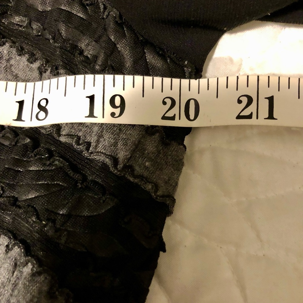 Dusak Designs Cross Over V Neck Blouse Top Soft Grey & Black Design Flattering - Picture 10 of 12